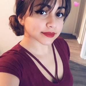 Meet your Posher, Yosselin